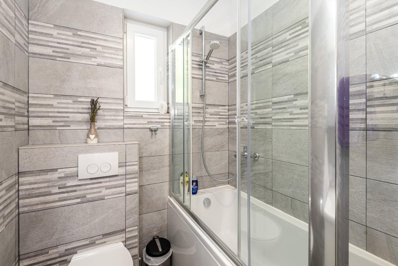 Apartment Nino Градац Екстериор снимка