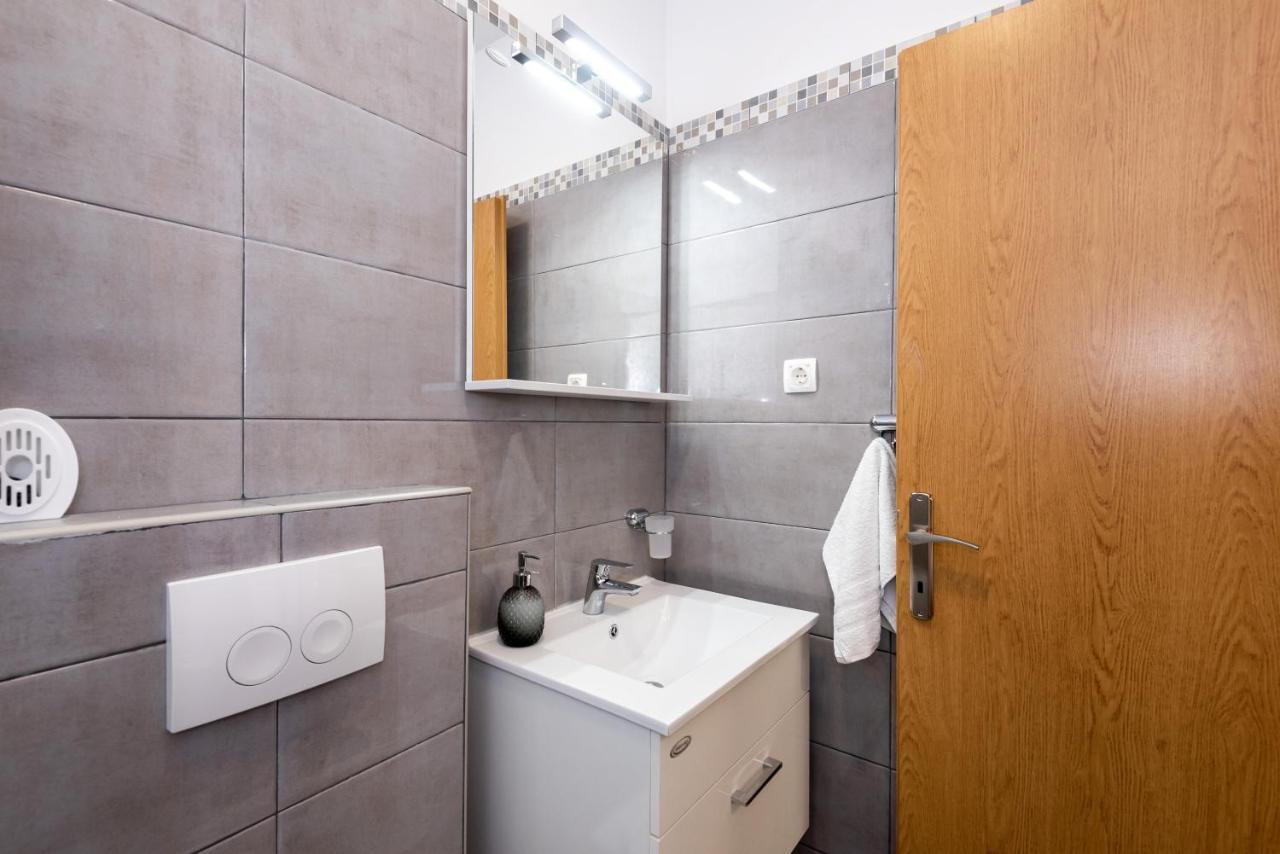 Apartment Nino Градац Екстериор снимка
